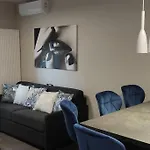 Nowoczesny Apartament W Poblizu Centrum